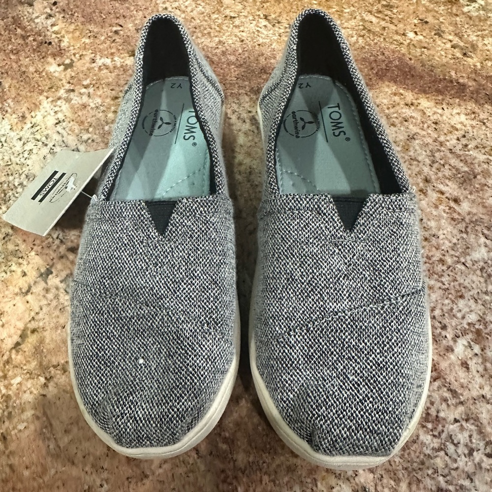 Toms Girl Youth Junior Sz 2 Black Gray Alpargata Espadrille Slip On Loafer NEW
